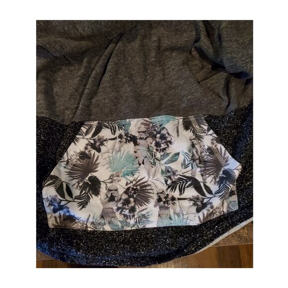 Star Wars X On The Byas Womens Size M Hoodie Gray Storm Trooper Floral‎ - Picture 7 of 7